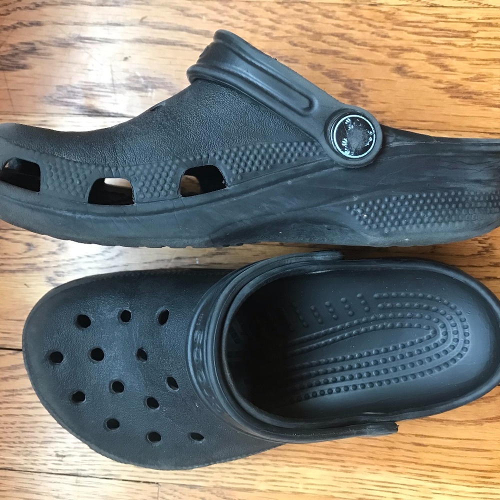 CROCS classic clog, kids size 12/13 - Picture 2 of 4